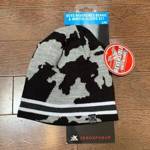 NWT ZeroXposur reversible grey & black beanie